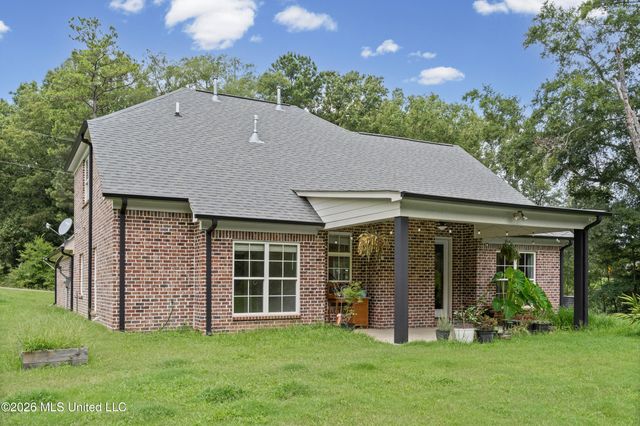 7313 Vaiden Road, Hernando, MS 38632