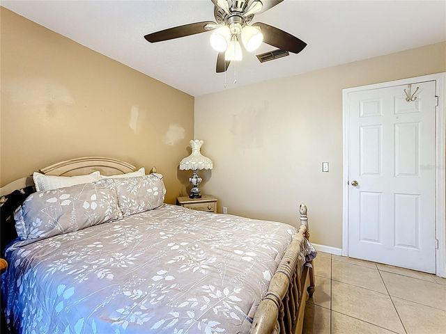 315 INDIAN POINT CIRCLE, Kissimmee, FL 34746