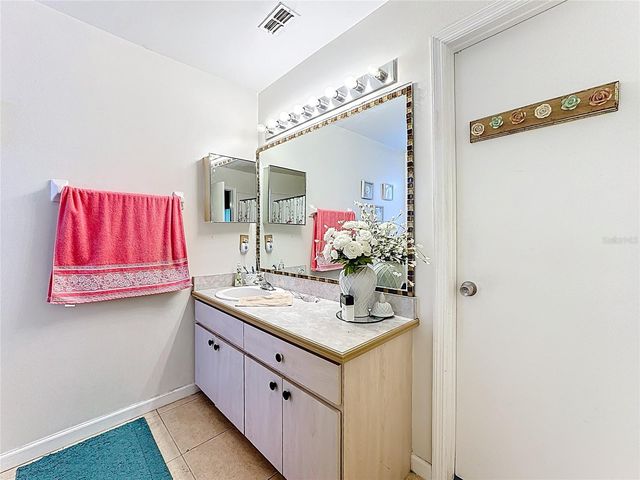 315 INDIAN POINT CIRCLE, Kissimmee, FL 34746