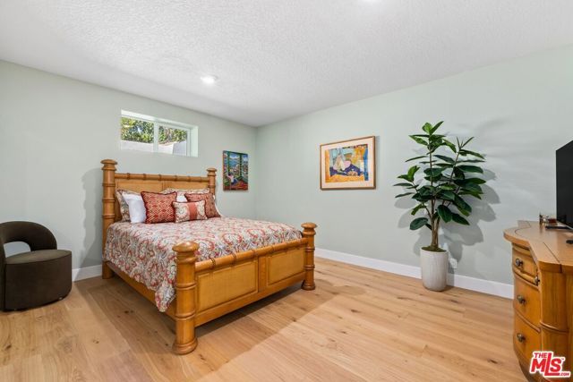 603 Lone Oak Drive, Thousand Oaks, CA 91362