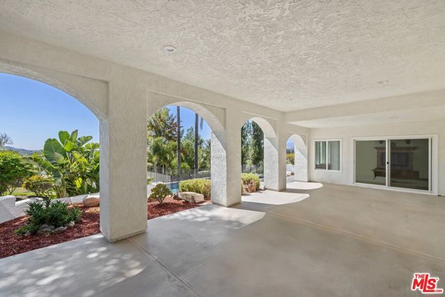 603 Lone Oak Drive, Thousand Oaks, CA 91362