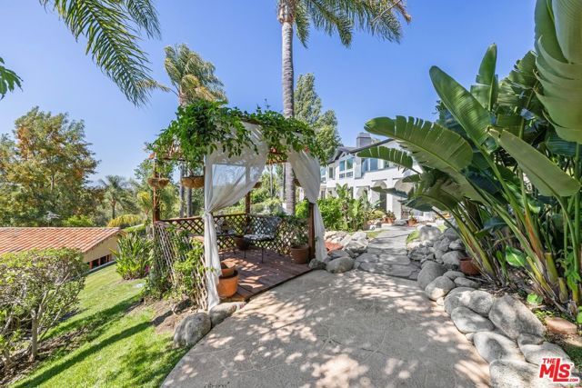 603 Lone Oak Drive, Thousand Oaks, CA 91362