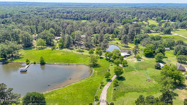 10855 Hwy 49n, Jackson, MS 39209