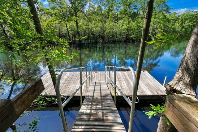 254 River Edge Dr., Conway, SC 29526