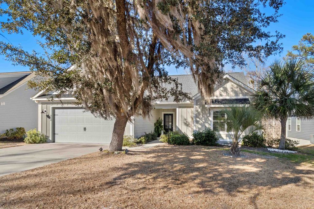 254 River Edge Dr., Conway, SC 29526