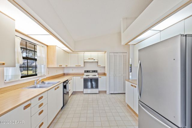 904 Ashmeade Court, Port Orange, FL 32127