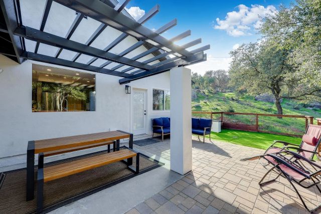 1392 Nancy Lee Ln, Alpine, CA 91901