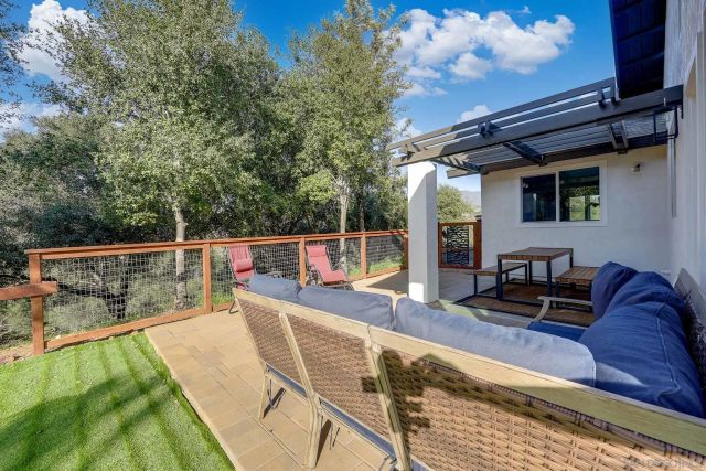 1392 Nancy Lee Ln, Alpine, CA 91901