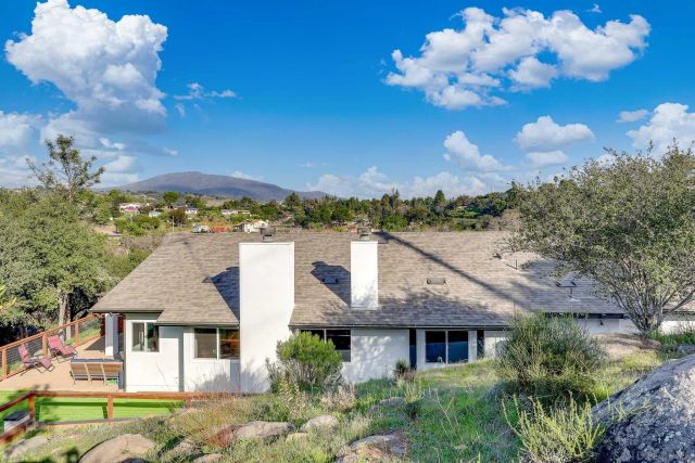 1392 Nancy Lee Ln, Alpine, CA 91901