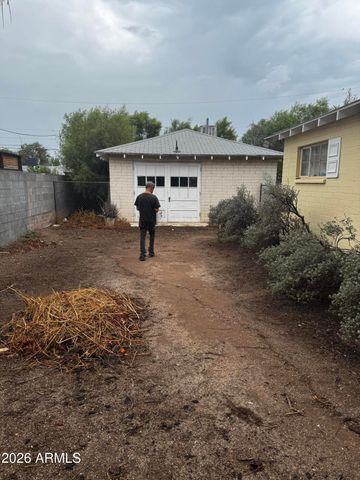 1809 W El Caminito Drive, Phoenix, AZ 85021