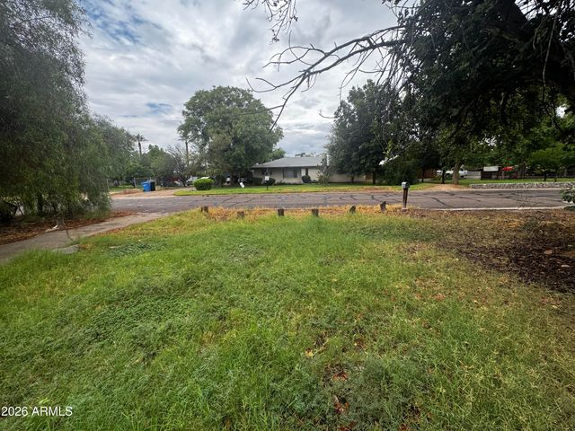 1809 W El Caminito Drive, Phoenix, AZ 85021