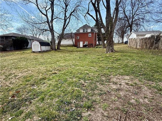 403 Chestnut Street, Richmond, MO 64085