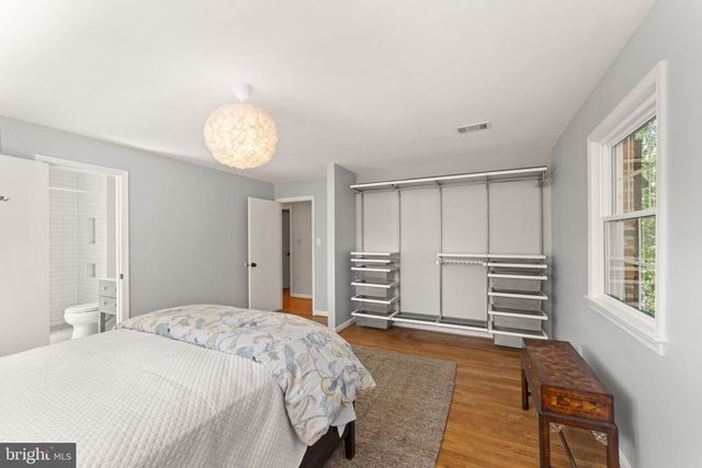9280 BAILEY LN, Fairfax, VA 22031