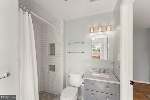 9280 BAILEY LN, Fairfax, VA 22031