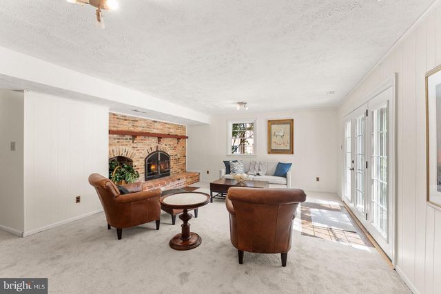 9280 BAILEY LN, Fairfax, VA 22031