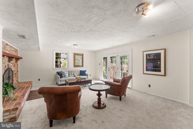 9280 BAILEY LN, Fairfax, VA 22031