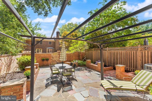 9280 BAILEY LN, Fairfax, VA 22031