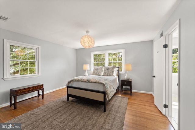 9280 BAILEY LN, Fairfax, VA 22031