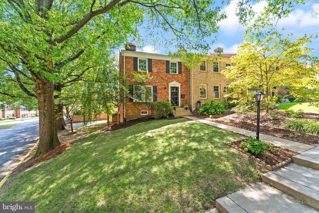 9280 BAILEY LN, Fairfax, VA 22031