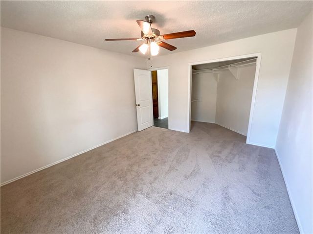 6906 Whalen Dr, Corpus Christi, TX 78413