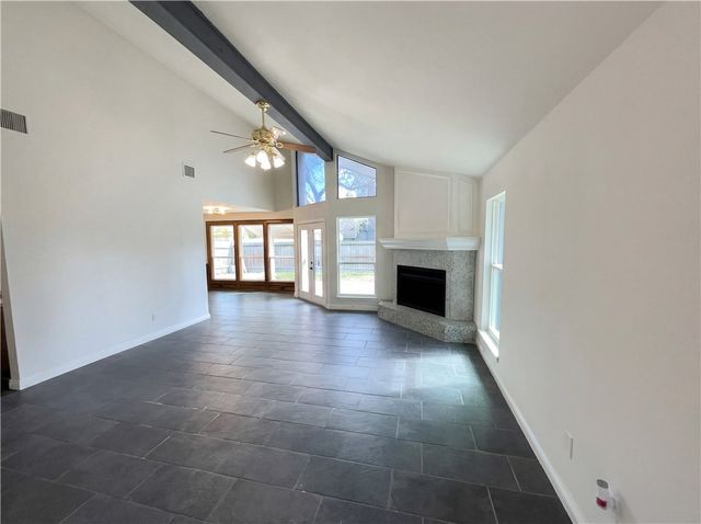 6906 Whalen Dr, Corpus Christi, TX 78413