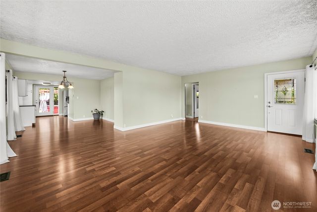 2911 Elwood Drive W, Tacoma, WA 98466