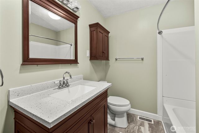 2911 Elwood Drive W, Tacoma, WA 98466