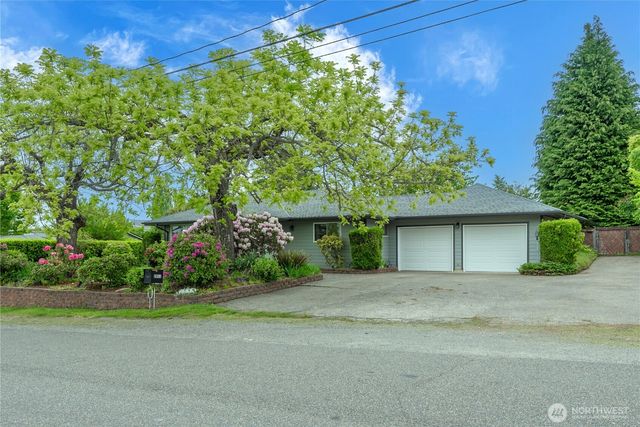 2911 Elwood Drive W, Tacoma, WA 98466