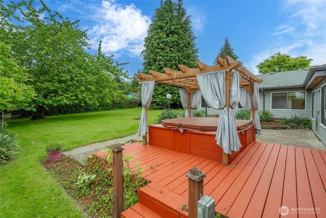 2911 Elwood Drive W, Tacoma, WA 98466