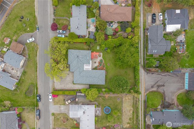 2911 Elwood Drive W, Tacoma, WA 98466