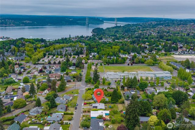 2911 Elwood Drive W, Tacoma, WA 98466