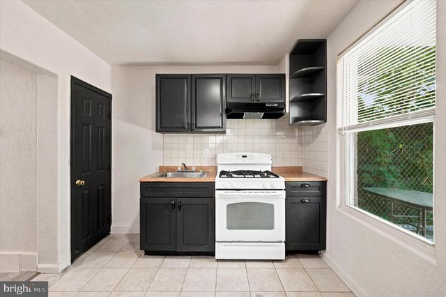 2015 MOUNTAIN ST, Philadelphia, PA 19145