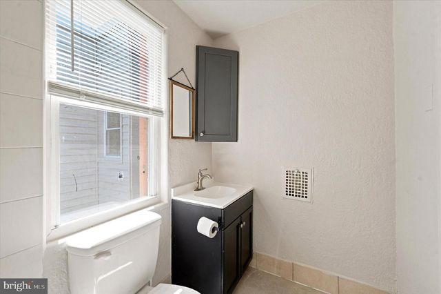 2015 MOUNTAIN ST, Philadelphia, PA 19145