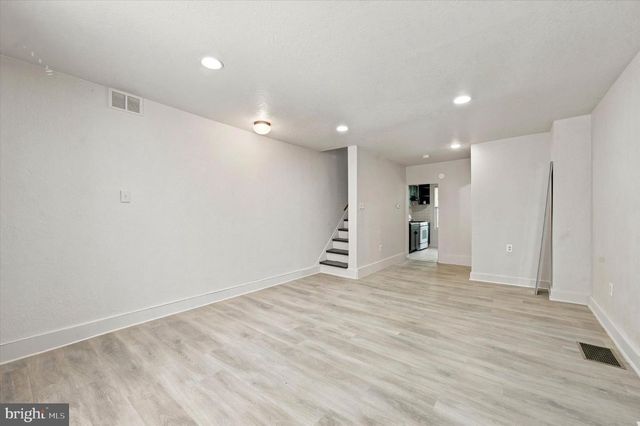 2015 MOUNTAIN ST, Philadelphia, PA 19145