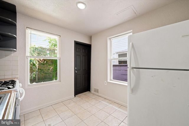 2015 MOUNTAIN ST, Philadelphia, PA 19145