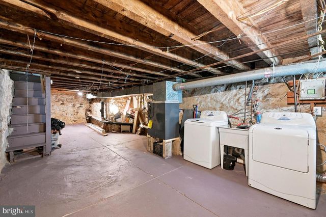 2015 MOUNTAIN ST, Philadelphia, PA 19145