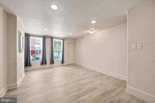 2015 MOUNTAIN ST, Philadelphia, PA 19145