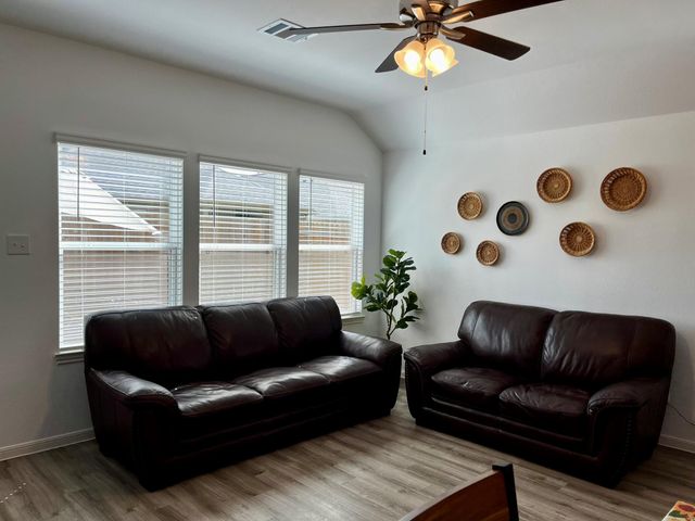 17807 Cappadocia Trail, Tomball, TX 77377