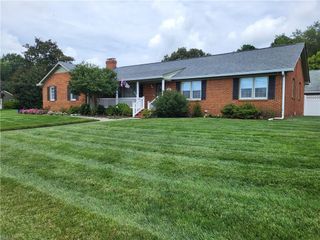 924 W Ferry Plantation RD, Virginia Beach, VA 23455