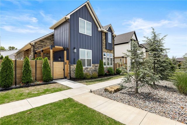 3409 SW Awakening Avenue, Bentonville, AR 72713