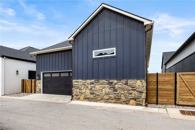 3409 SW Awakening Avenue, Bentonville, AR 72713