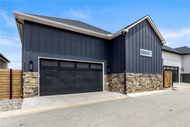 3409 SW Awakening Avenue, Bentonville, AR 72713