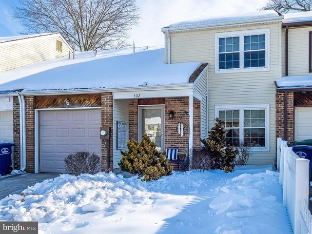 302 FOXWOOD LN, Marlton, NJ 08053