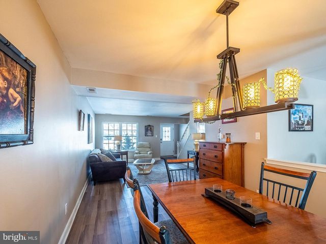 302 FOXWOOD LN, Marlton, NJ 08053