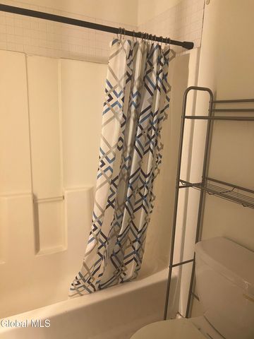 150 4th Street 6, Troy, NY 12180
