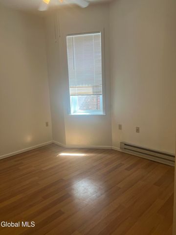 150 4th Street 6, Troy, NY 12180