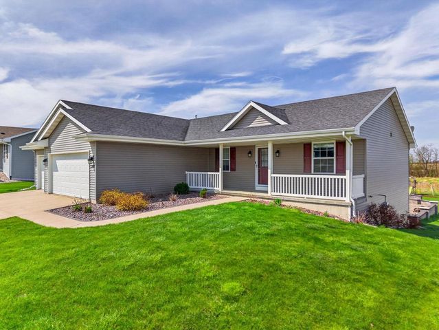 1303 Prominence Drive, Janesville, WI 53548