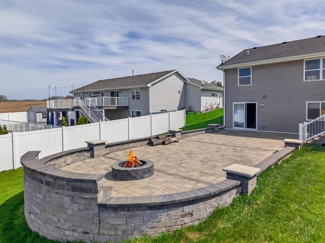 1303 Prominence Drive, Janesville, WI 53548