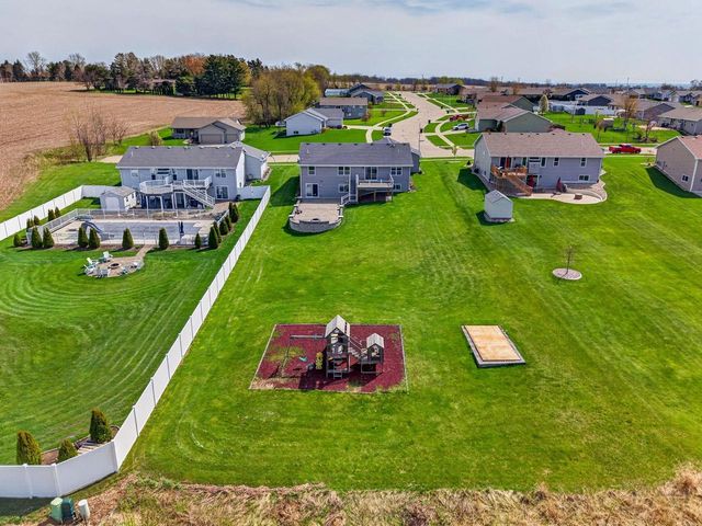 1303 Prominence Drive, Janesville, WI 53548