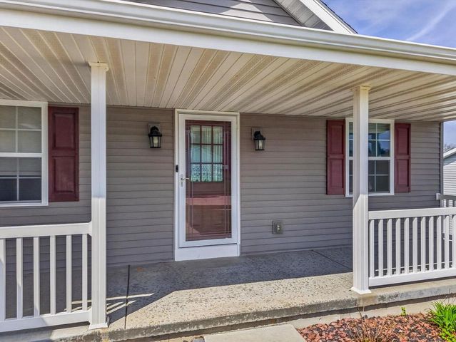 1303 Prominence Drive, Janesville, WI 53548